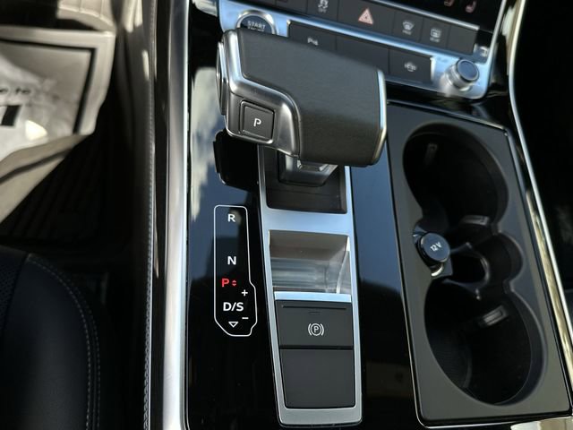 Used 2025 Audi Q8 Premium Plus w/ Premium Plus Package image 28