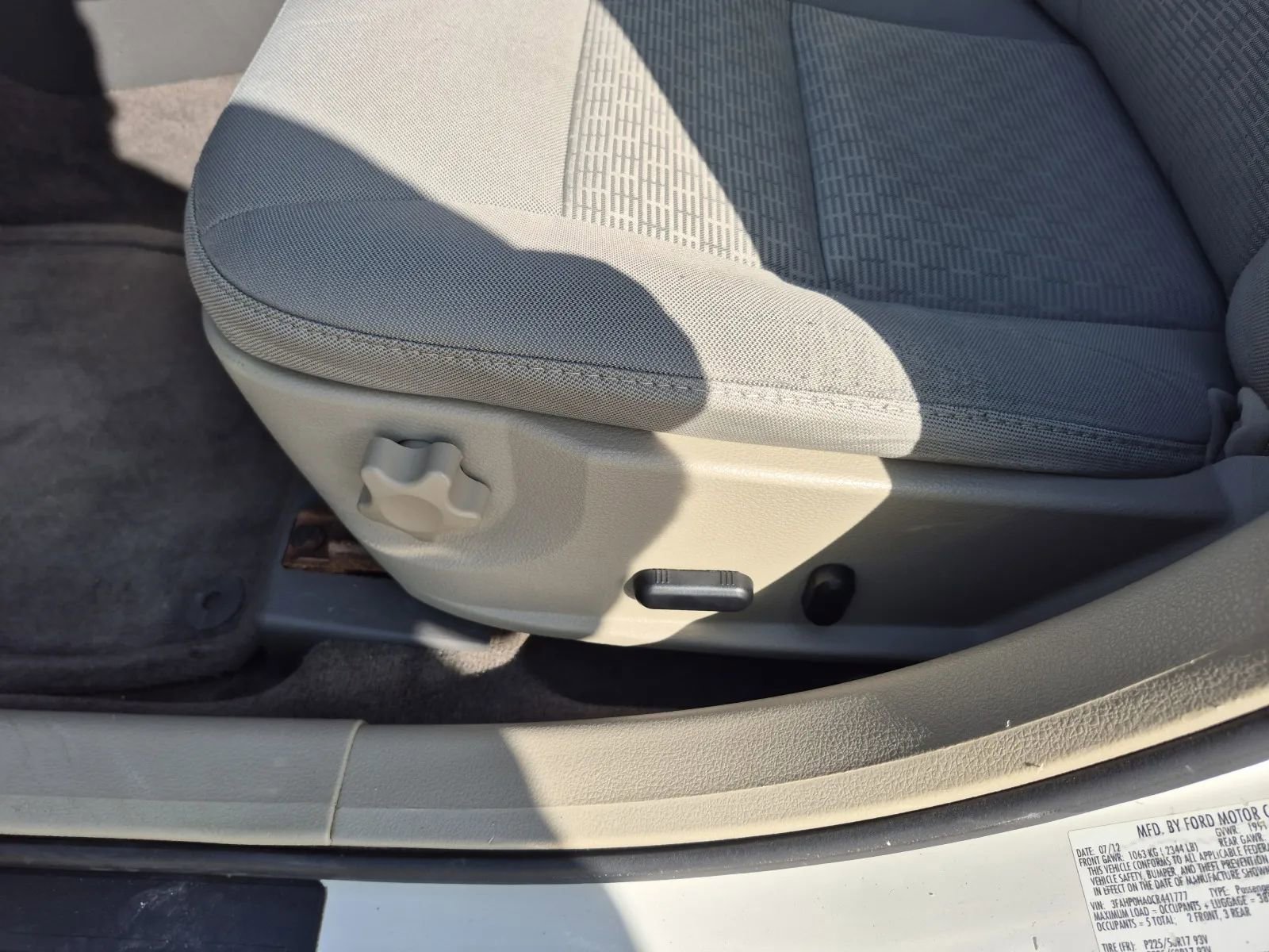 Used 2012 Ford Fusion SE FWD image 13