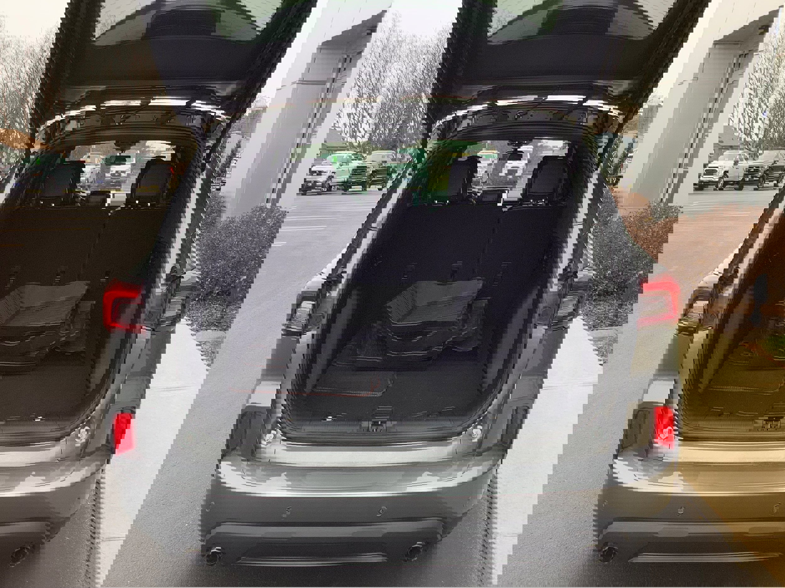 Certified 2023 Ford Escape ST-Line w/ Tech Pack #1 image 6