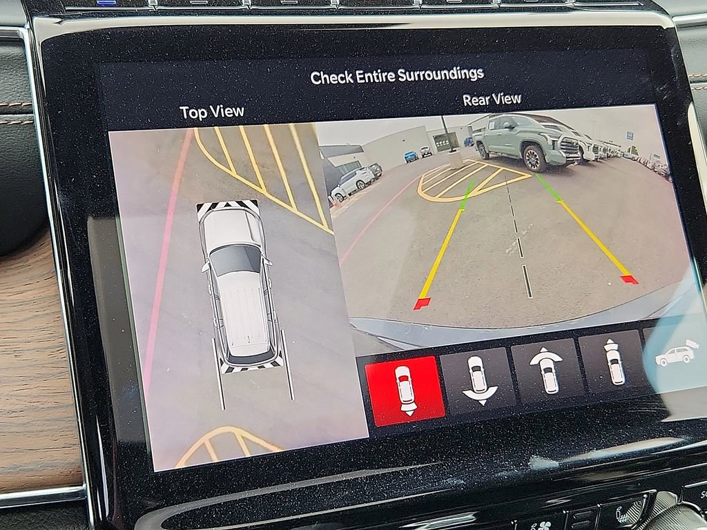 Used 2024 Jeep Grand Cherokee Summit w/ Luxury Tech Group V image 14