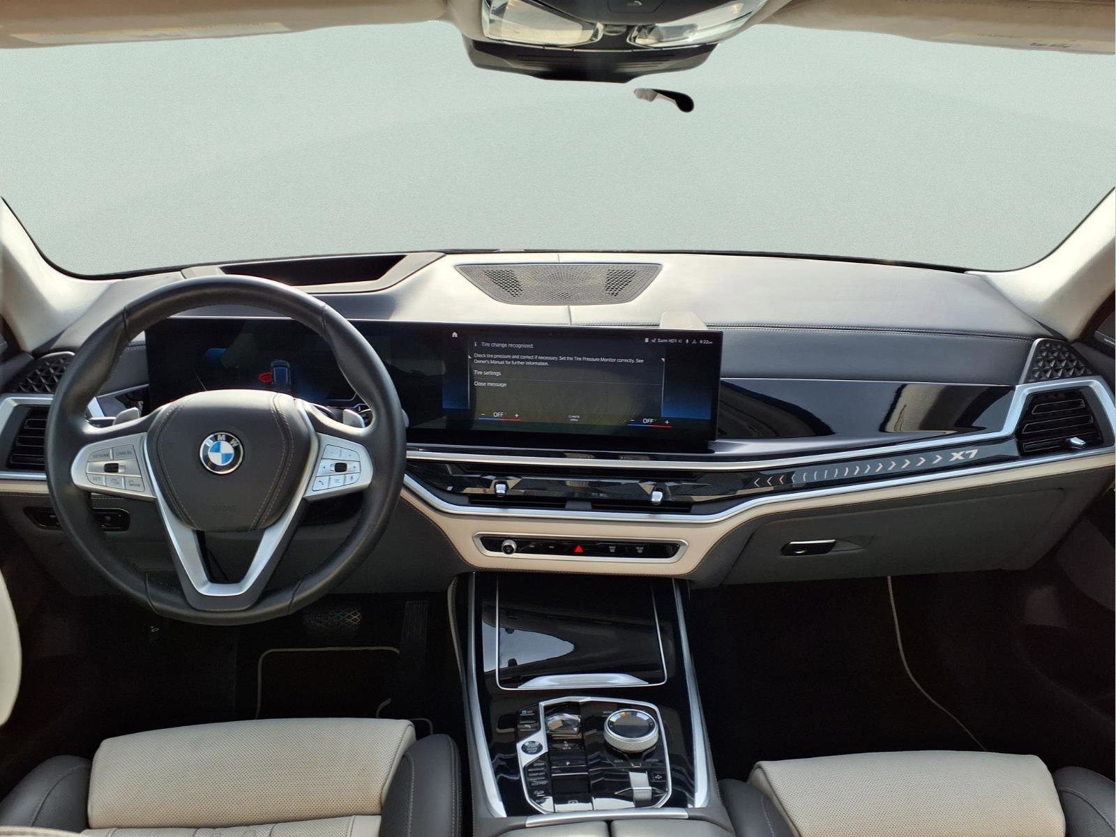 Used 2023 BMW X7 xDrive40i w/ Executive Package image 14