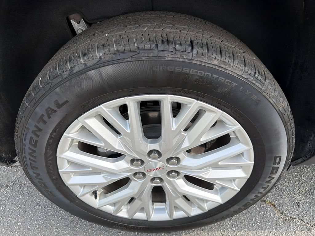 Used 2024 GMC Acadia Elevation w/ Luxury Package FWD image 17