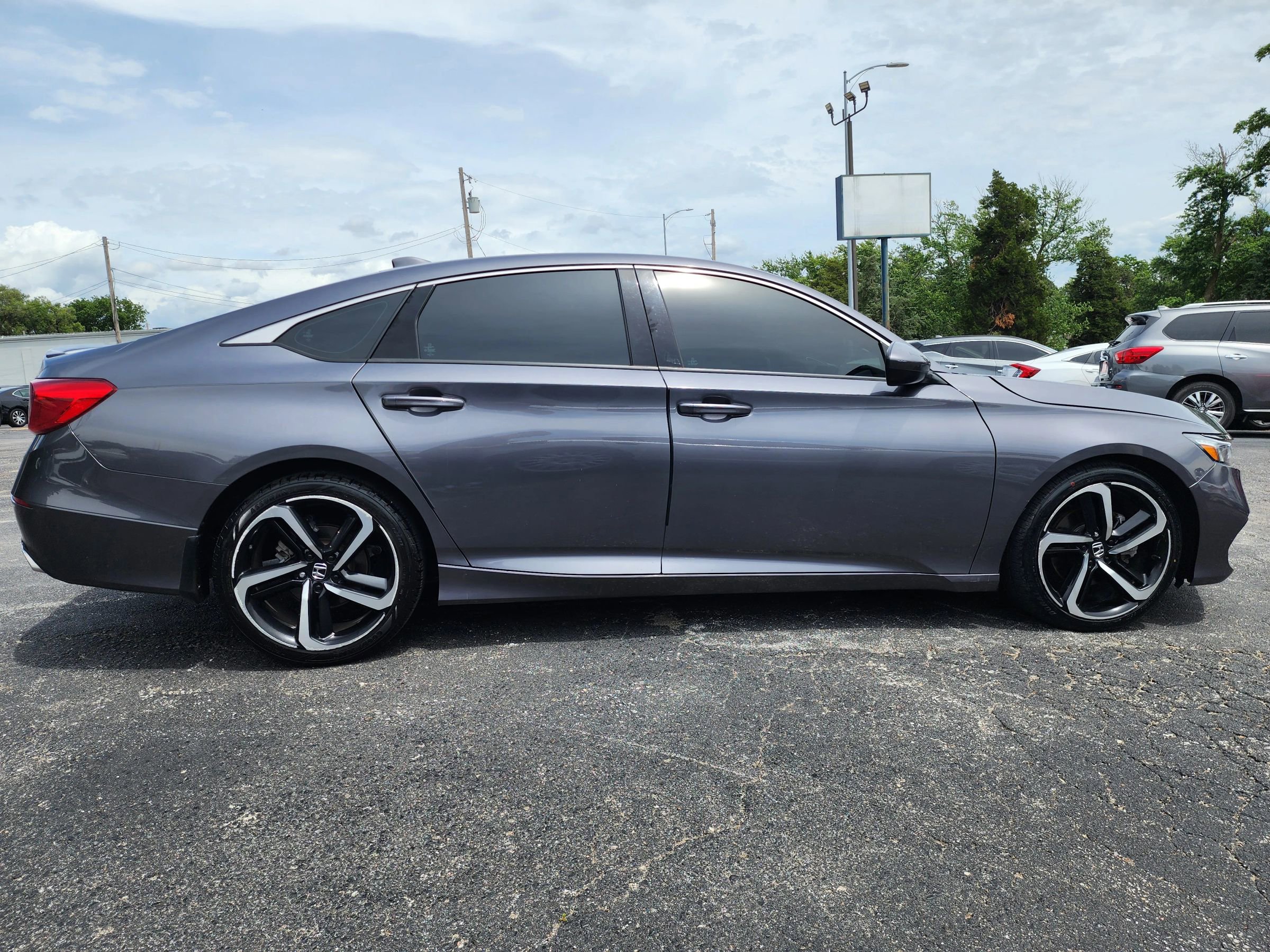 Used 2020 Honda Accord Sport image 8