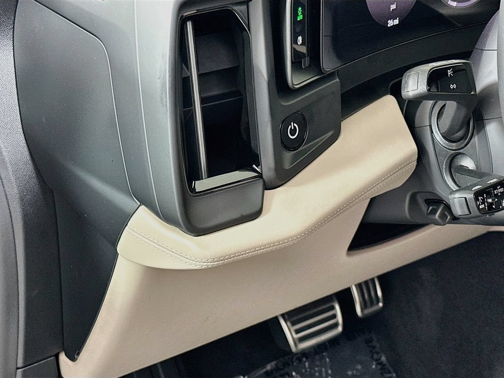 New 2026 Porsche Cayenne Electric AWD/4WD image 11