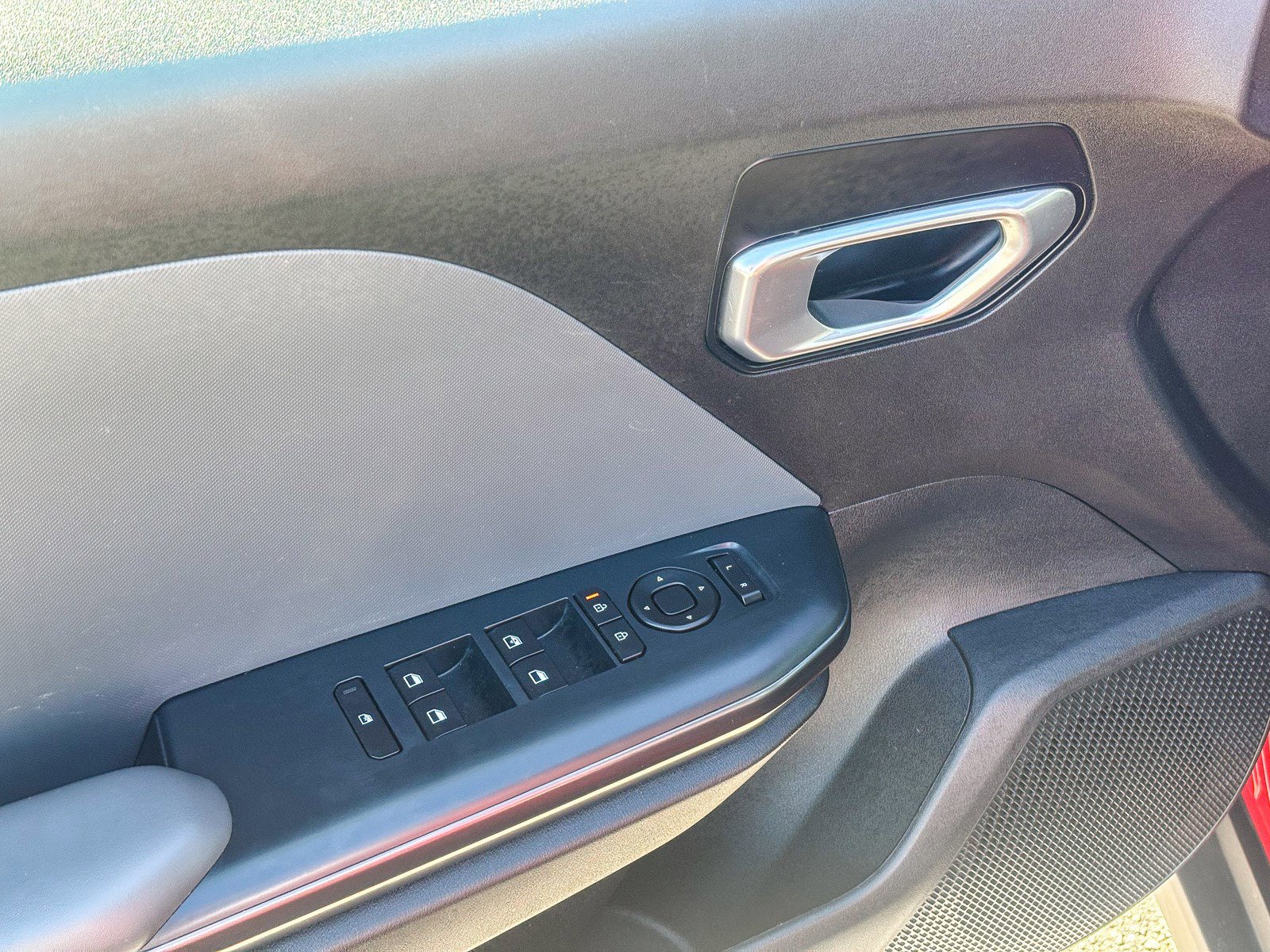 Used 2025 Kia K4 FWD image 23