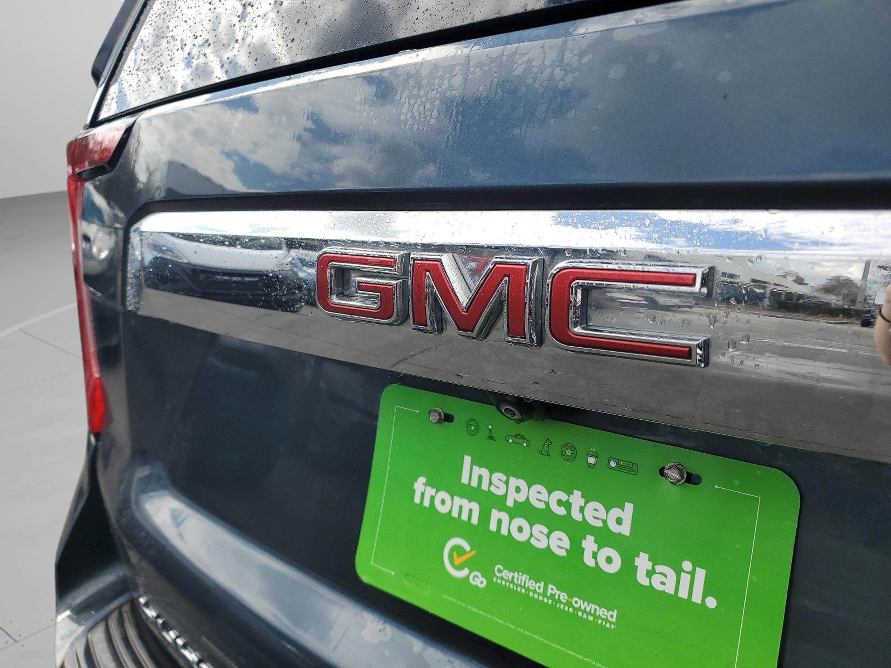 Used 2021 GMC Yukon SLT w/ SLT Premium Package image 8