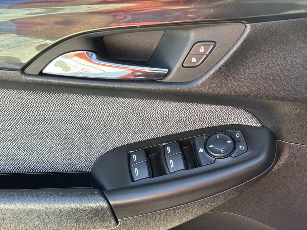 Used 2025 Chevrolet TrailBlazer LT image 19