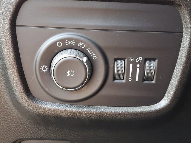 Used 2023 Jeep Grand Cherokee L Limited w/ Luxury Tech Group II AWD/4WD image 26