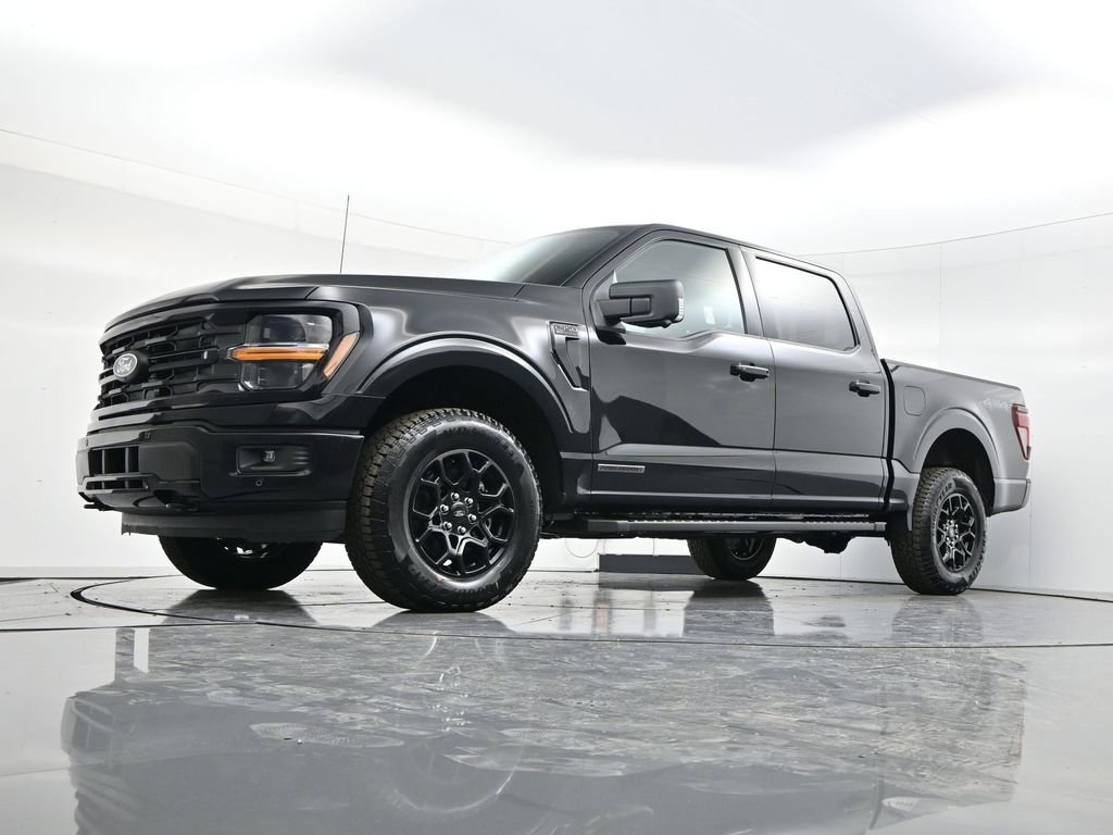 New 2025 Ford F150 XLT w/ Equipment Group 302A MID image 31