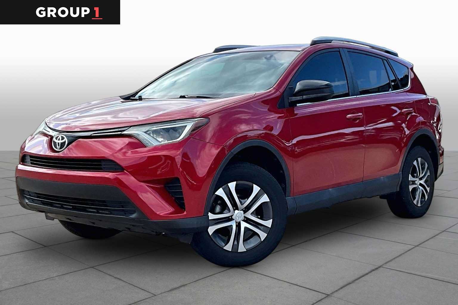 Used 2016 Toyota RAV4 LE FWD image 1