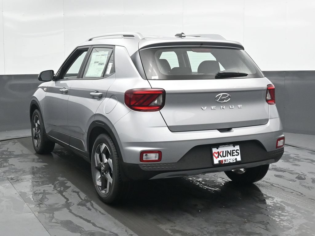 New 2026 Hyundai Venue SEL FWD image 10