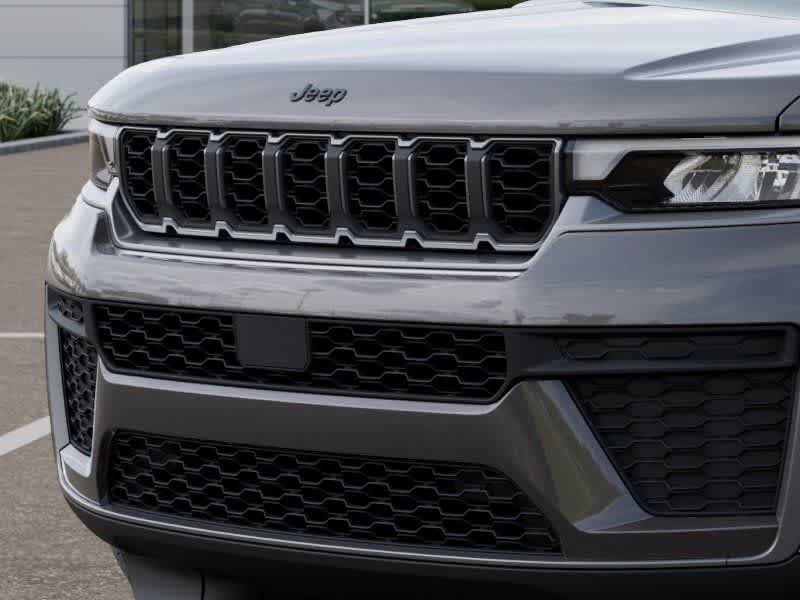 New 2026 Jeep Grand Cherokee Altitude AWD/4WD image 11