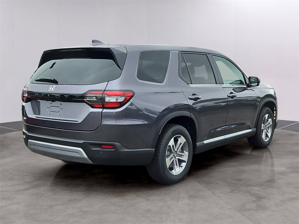 New 2025 Honda Pilot EX-L image 2