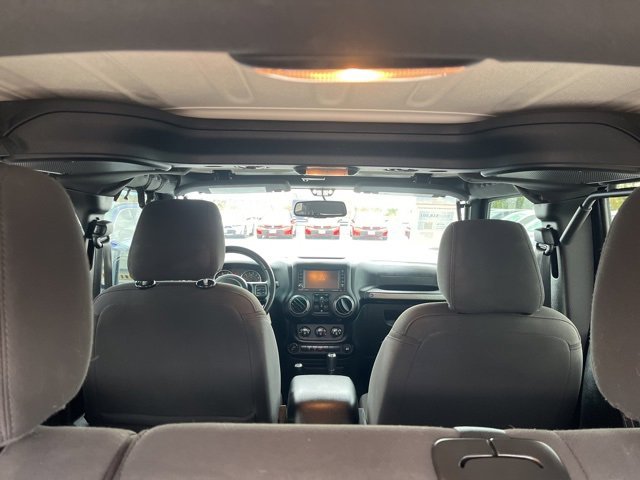 Used 2018 Jeep Wrangler Unlimited Sport S image 17