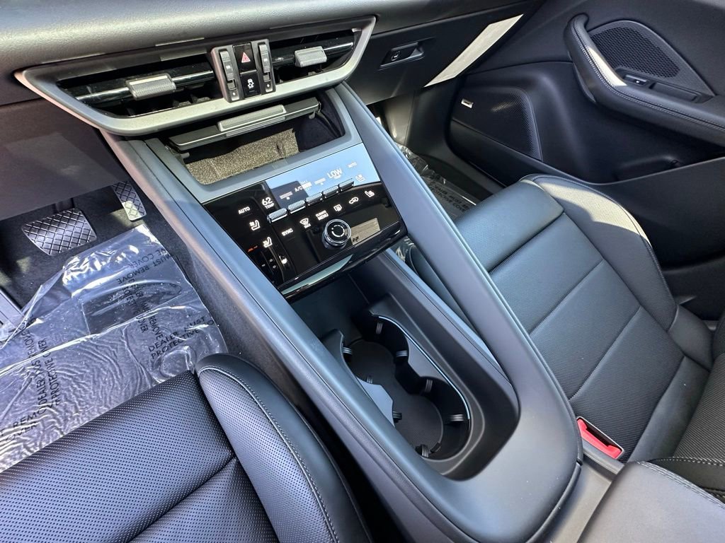 Used 2024 Porsche Macan 4 Electric image 27