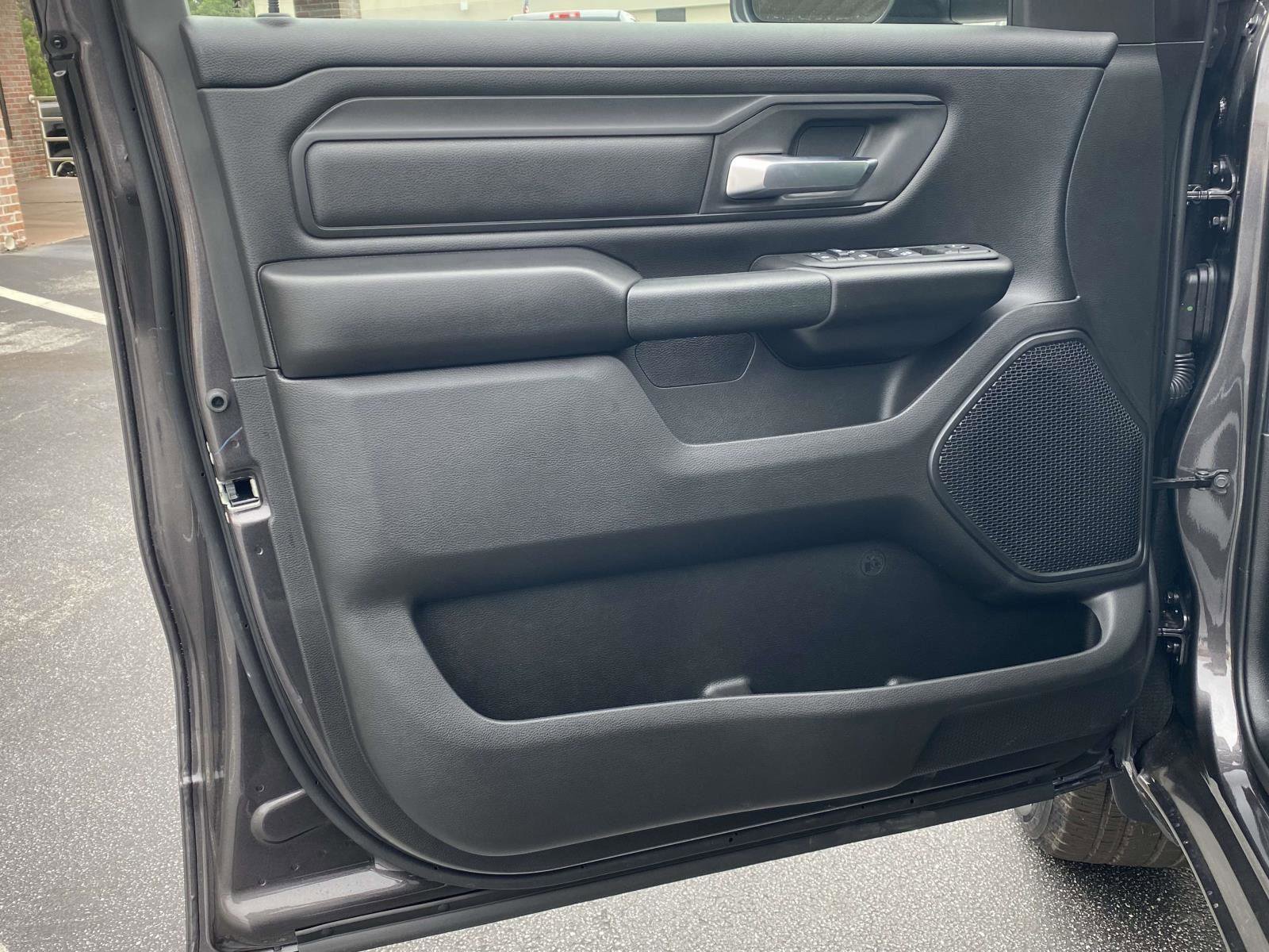 New 2026 RAM 1500 Express image 12