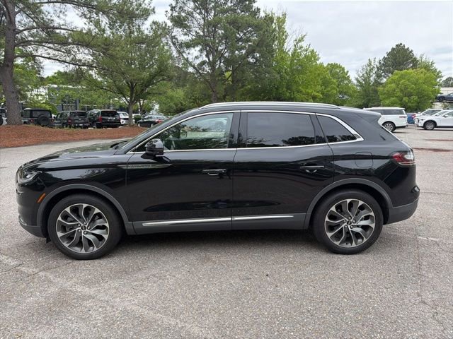 Used 2022 Lincoln Nautilus Reserve w/ Luxury Package FWD image 2