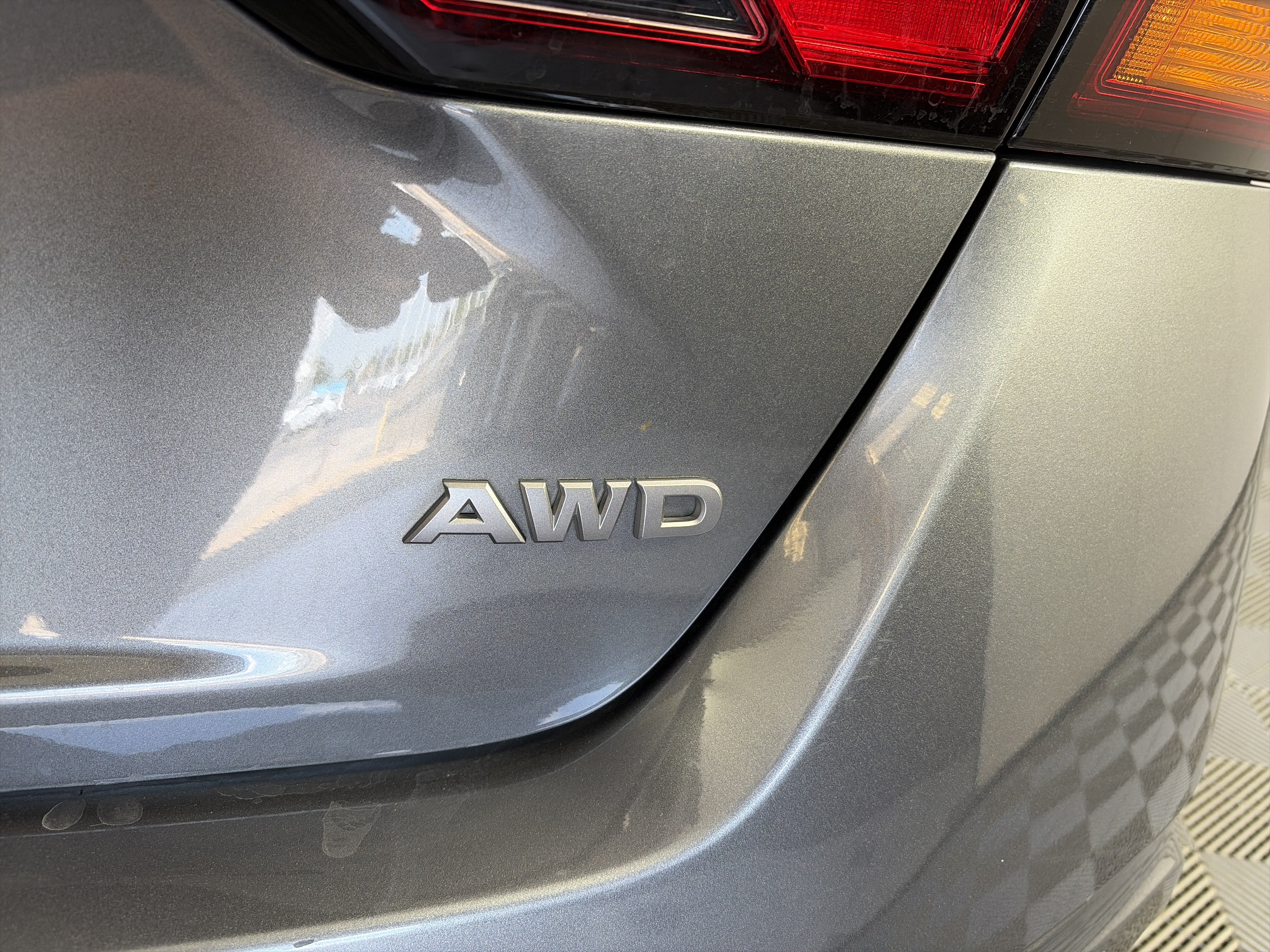 Used 2025 Nissan Altima 2.5 SV w/ SV Special Edition Package AWD/4WD image 16