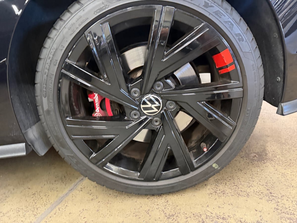 Used 2022 Volkswagen GTI SE FWD image 23