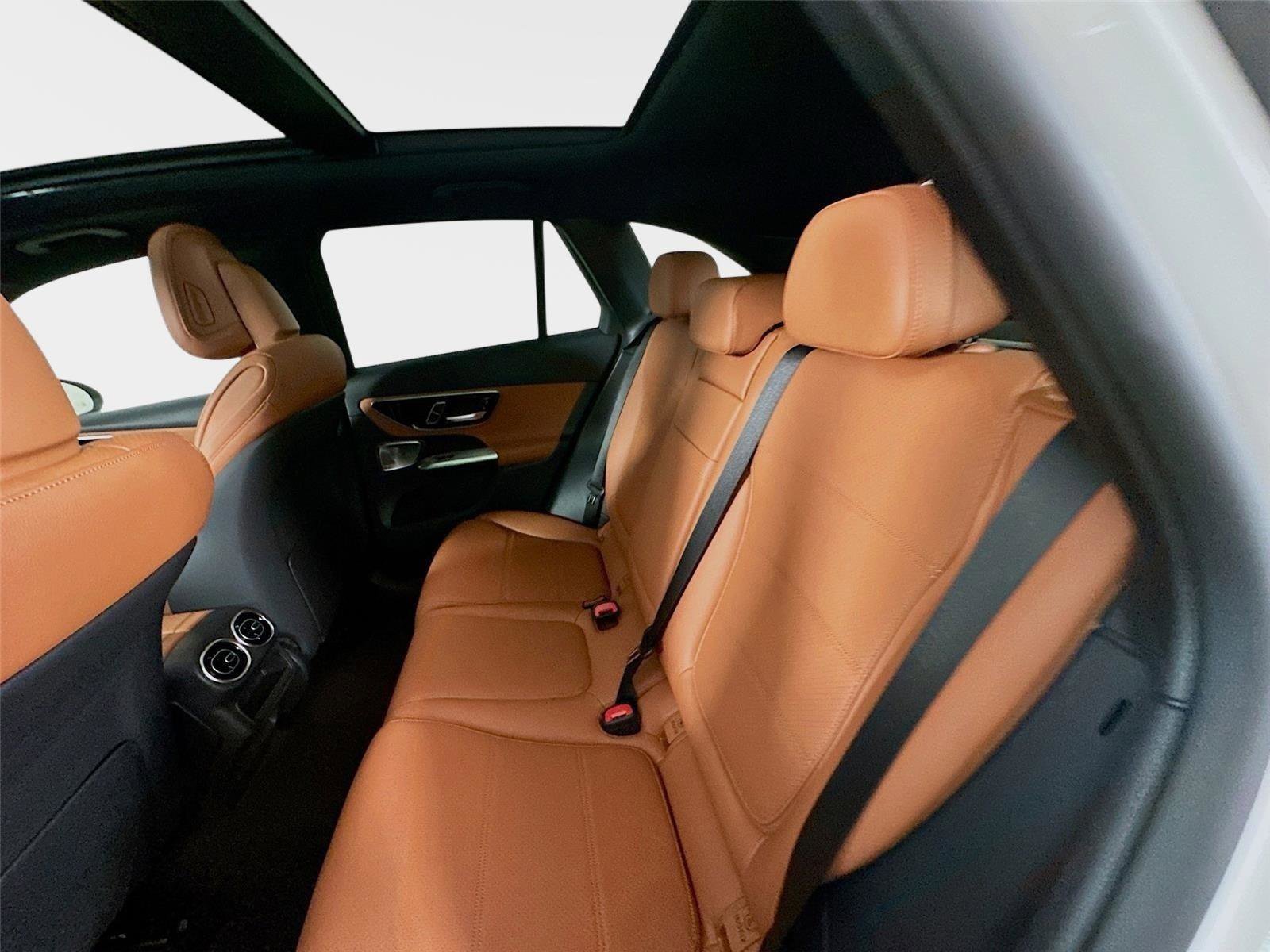 Certified 2025 Mercedes-Benz GLC 350e 4MATIC image 31