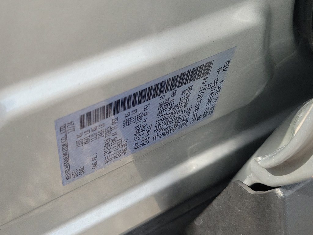 Certified 2025 Nissan Rogue SV FWD image 32