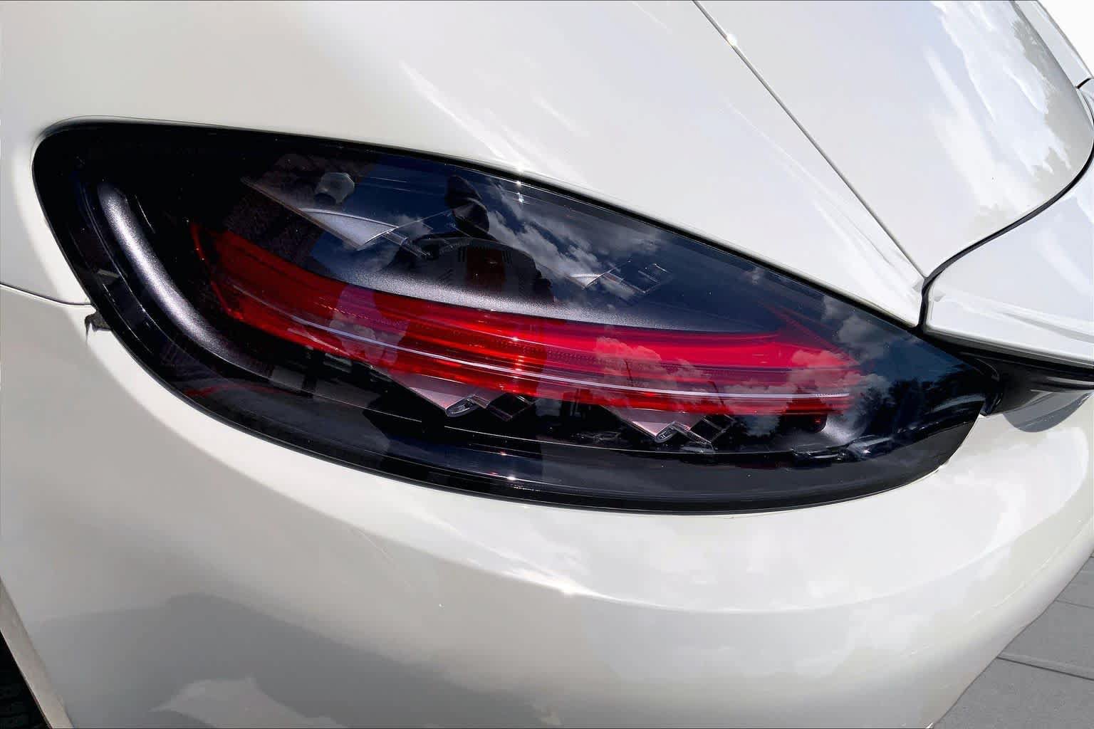 Used 2021 Porsche 718 Cayman RWD image 24