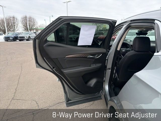 Used 2023 Buick Envision Avenir image 29