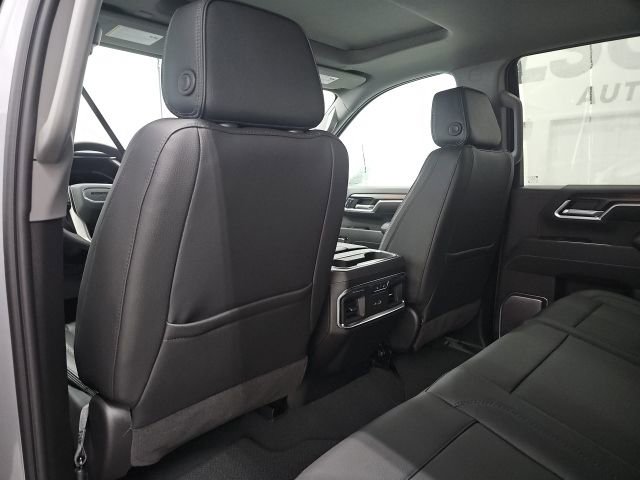 New 2026 GMC Sierra 3500 Denali w/ Denali Reserve Package image 17