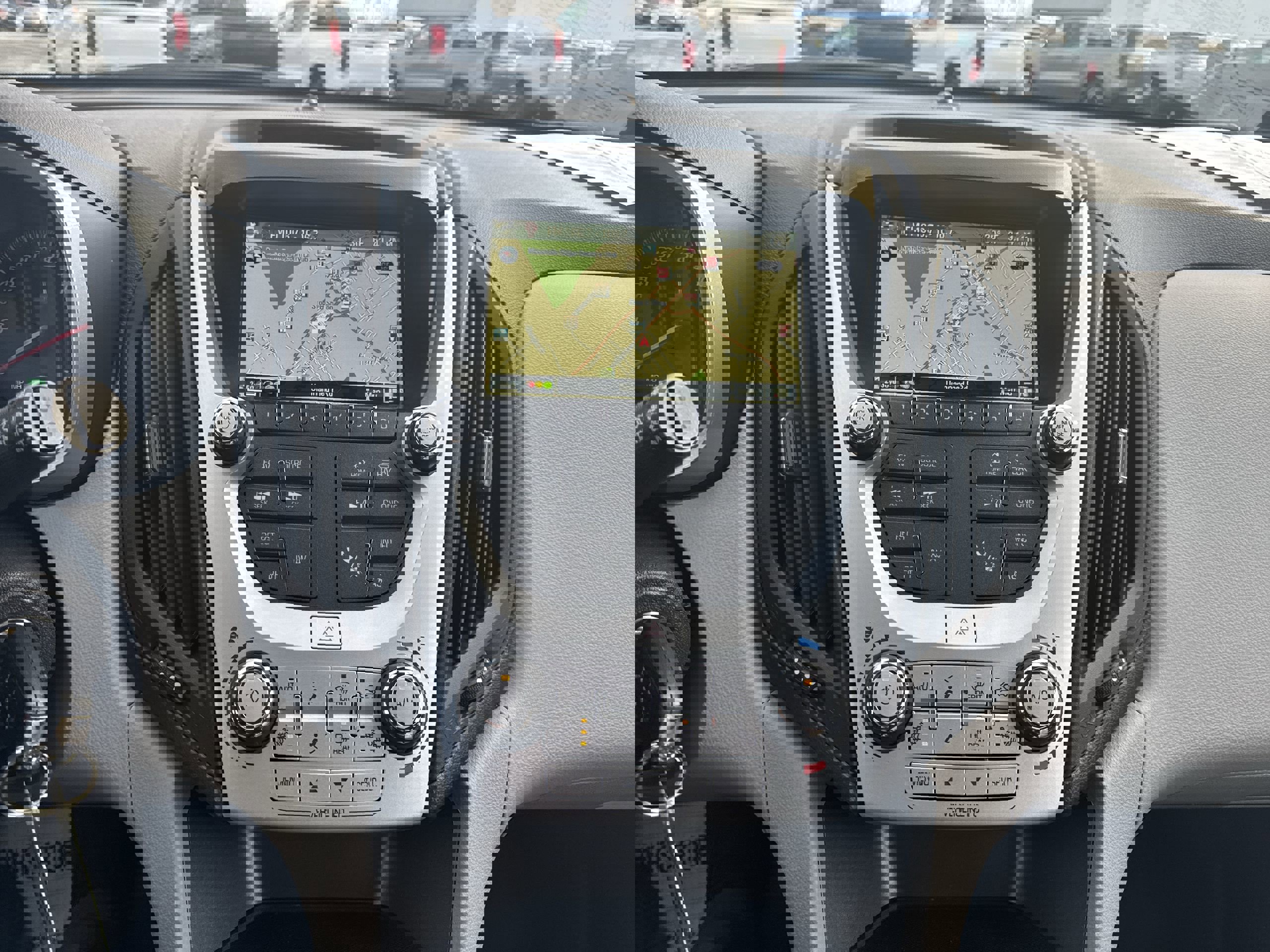 Used 2017 Chevrolet Equinox Premier w/ Enhanced Convenience Package image 14