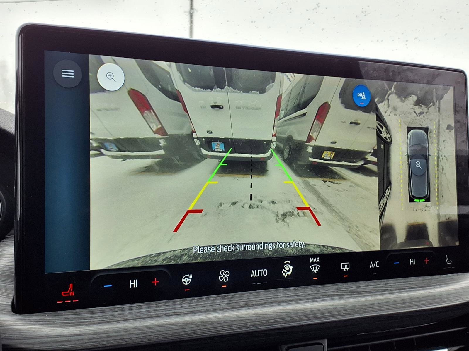 Used 2023 Ford Escape Platinum image 9