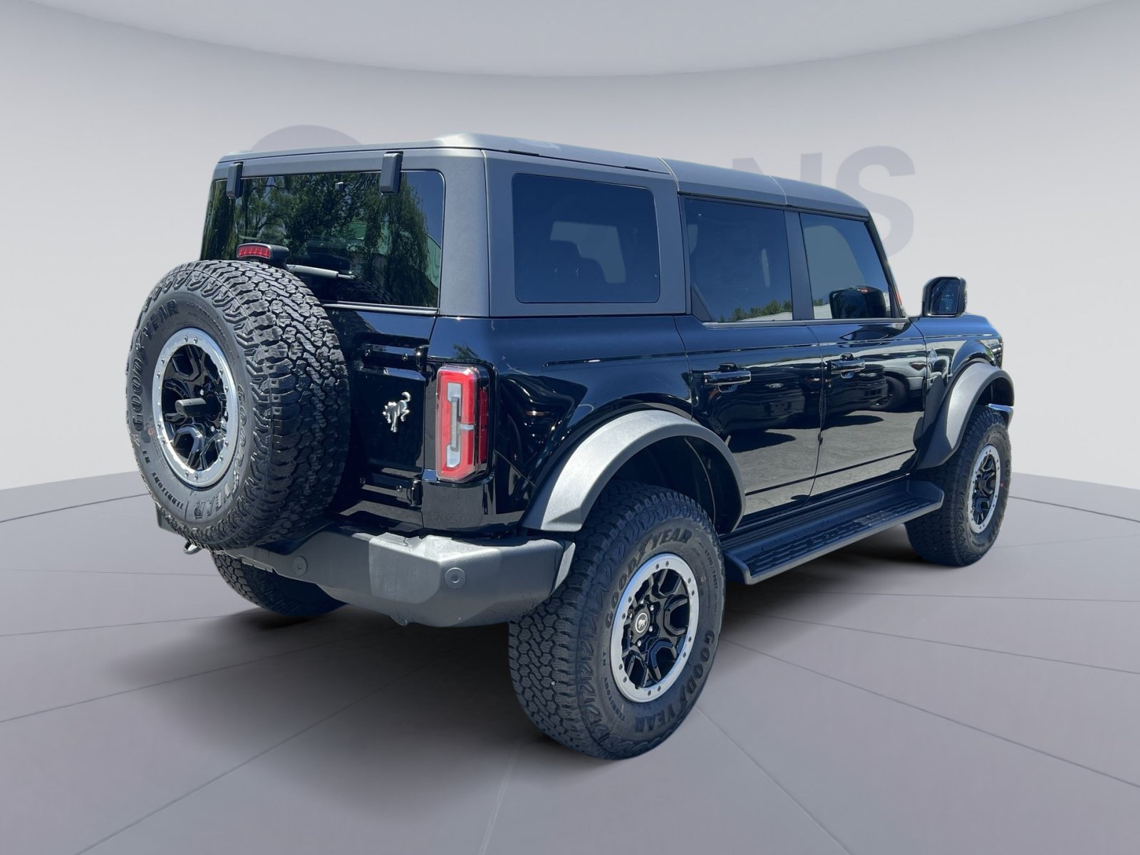 New 2025 Ford Bronco Outer Banks w/ Sasquatch Package AWD/4WD image 11