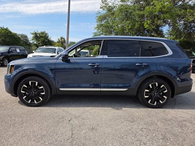 Used 2025 Kia Telluride SX w/ SX Captain's Chair Package FWD image 4