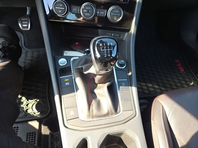 Used 2023 Volkswagen Jetta GLI Autobahn image 16