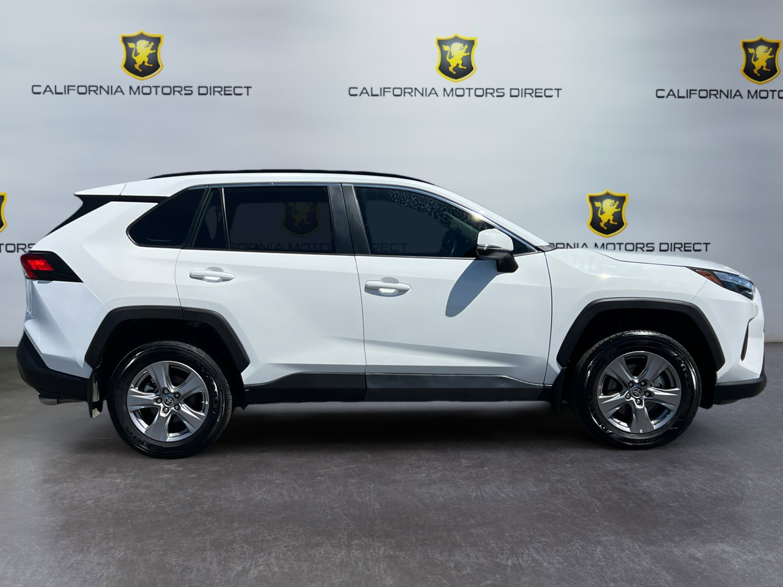 Used 2024 Toyota RAV4 LE image 6