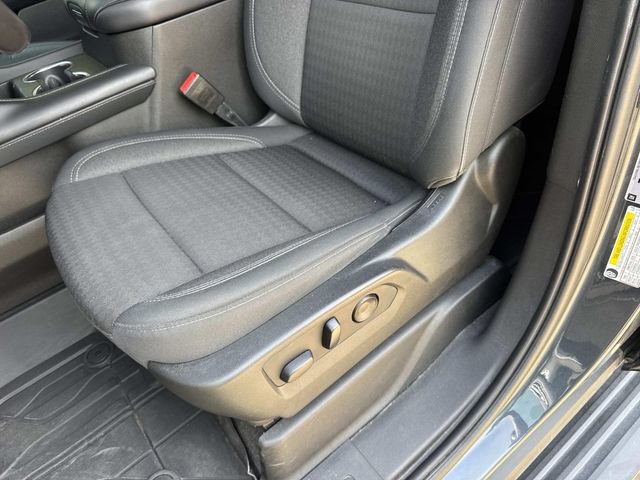Used 2021 Chevrolet Suburban LS RWD image 23