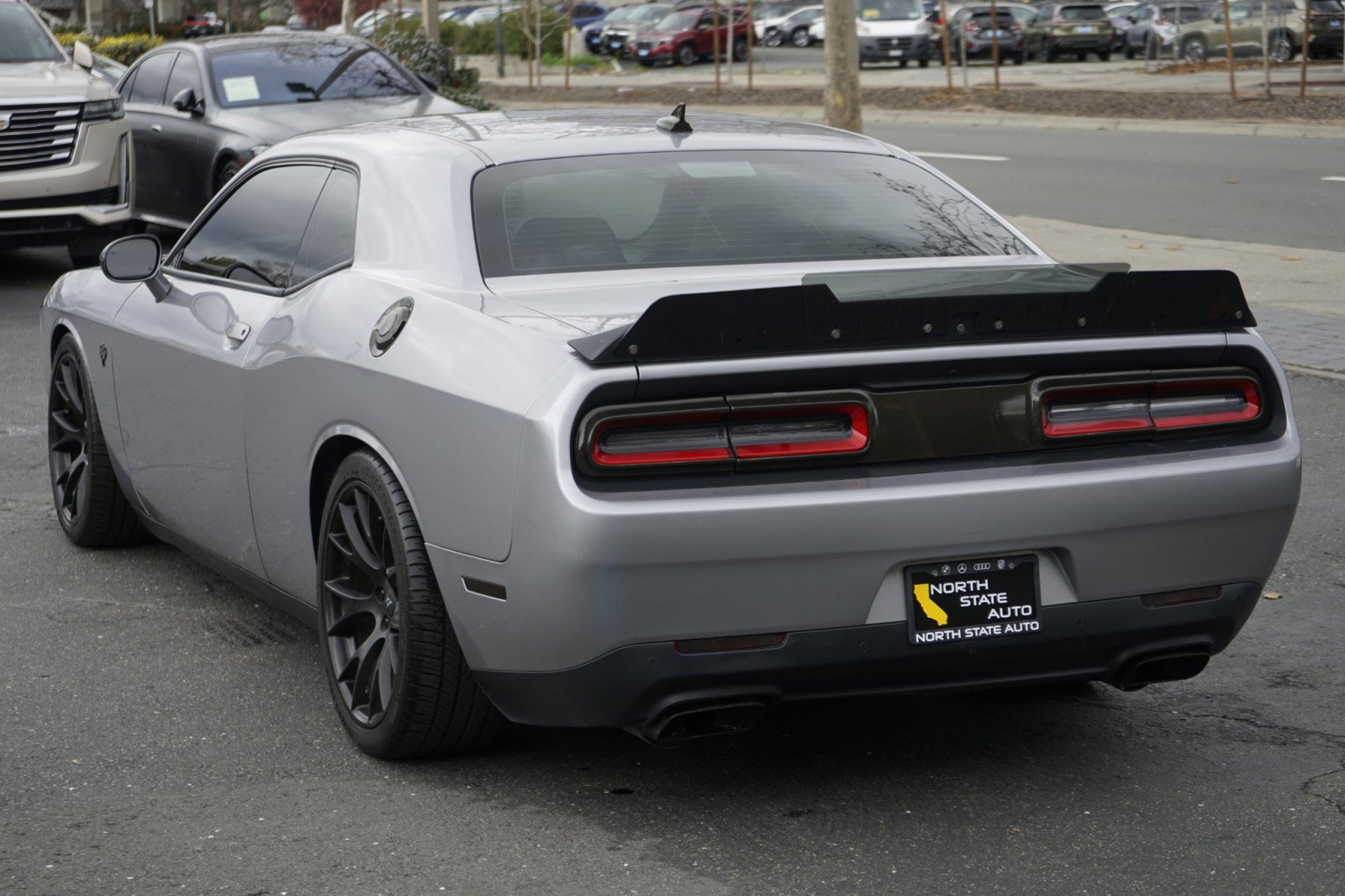 Used 2016 Dodge Challenger SRT Hellcat image 11