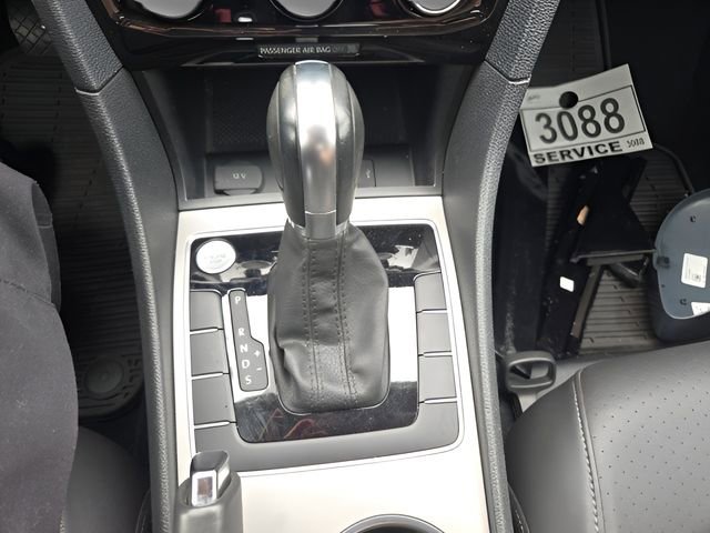 Used 2020 Volkswagen Passat 2.0T SE image 17