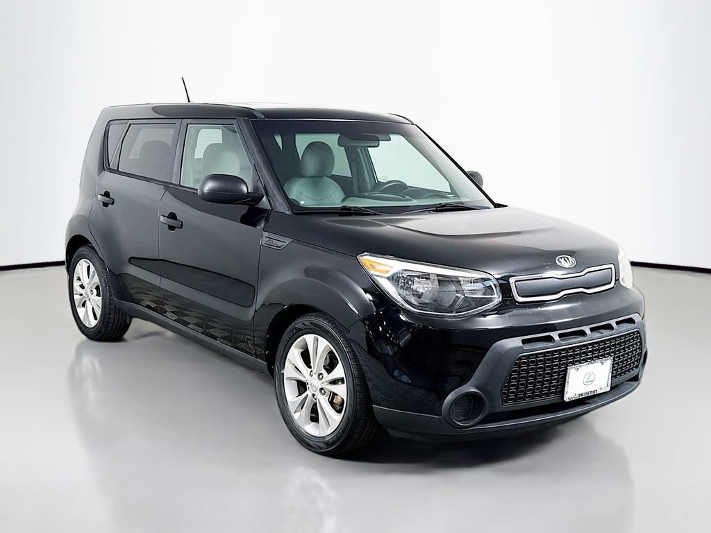 Used 2015 Kia Soul + FWD image 3