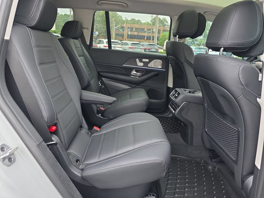 New 2026 Mercedes-Benz GLS 450 4MATIC image 16