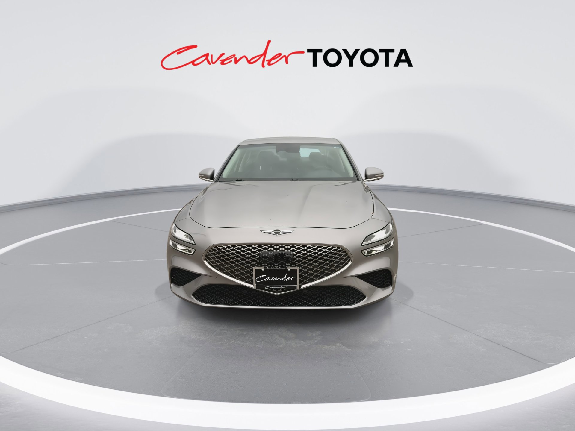 Used 2025 Genesis G70 2.5T image 3