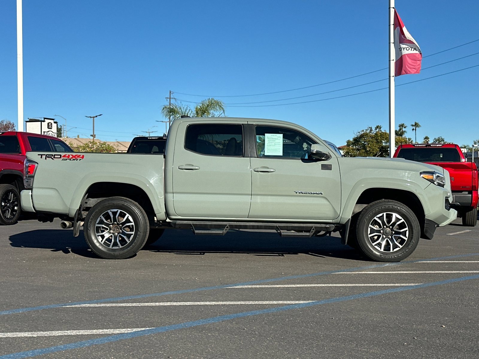 Used 2022 Toyota Tacoma TRD Sport image 6