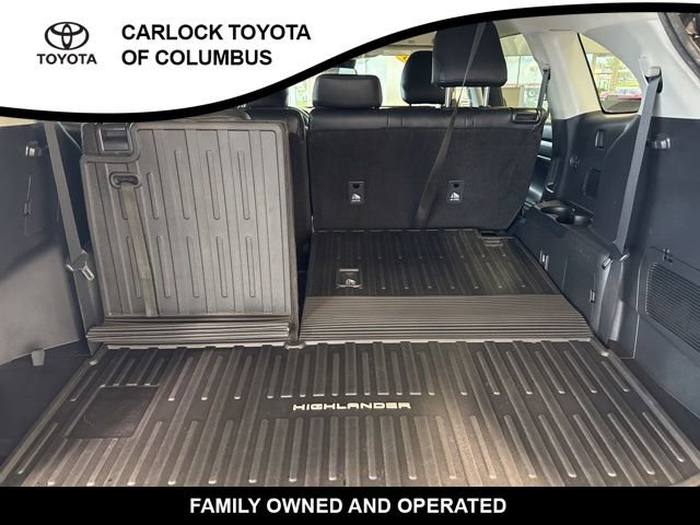 Used 2023 Toyota Highlander LE image 16