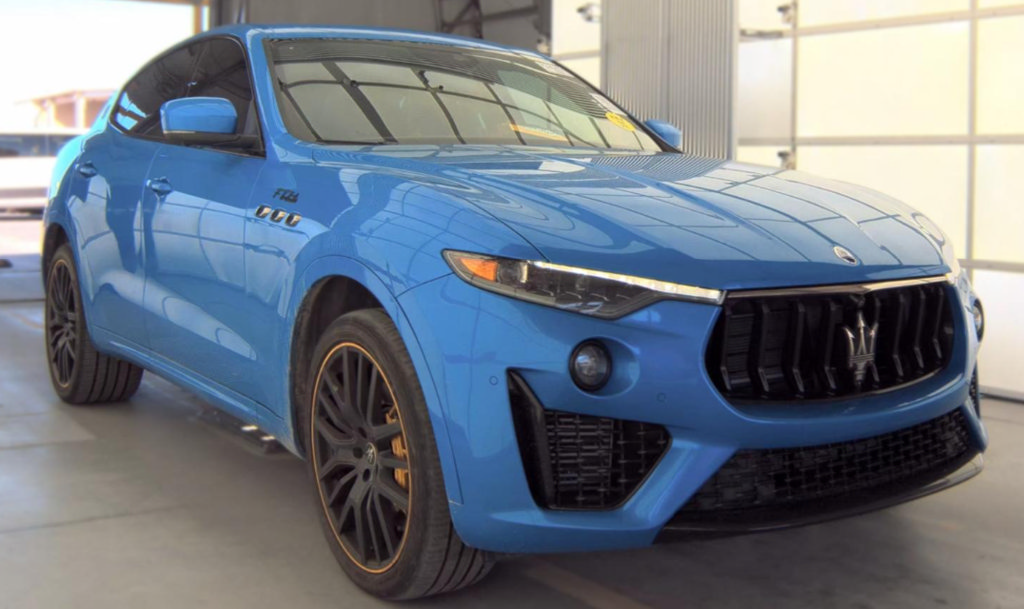 Used 2022 Maserati Levante F Tributo AWD/4WD image 2