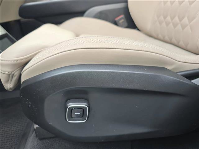 Used 2025 Volvo EX90 Ultra AWD/4WD image 29