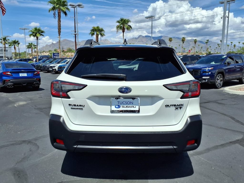 Used 2024 Subaru Outback Onyx Edition XT AWD/4WD image 11