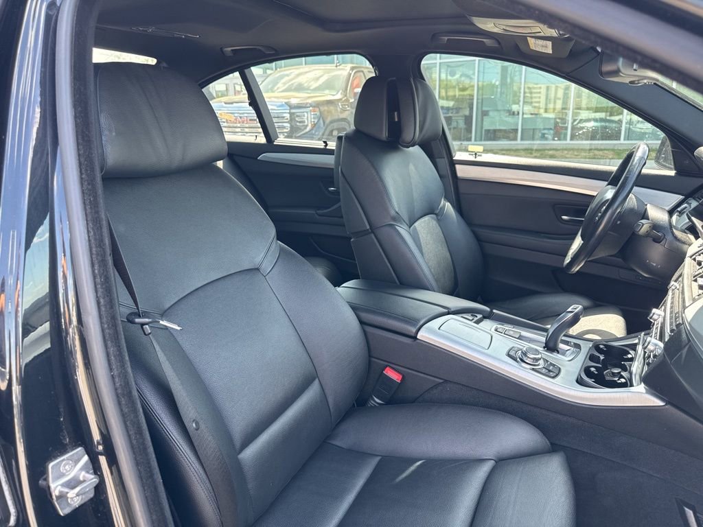 Used 2011 BMW 528i Sedan image 20