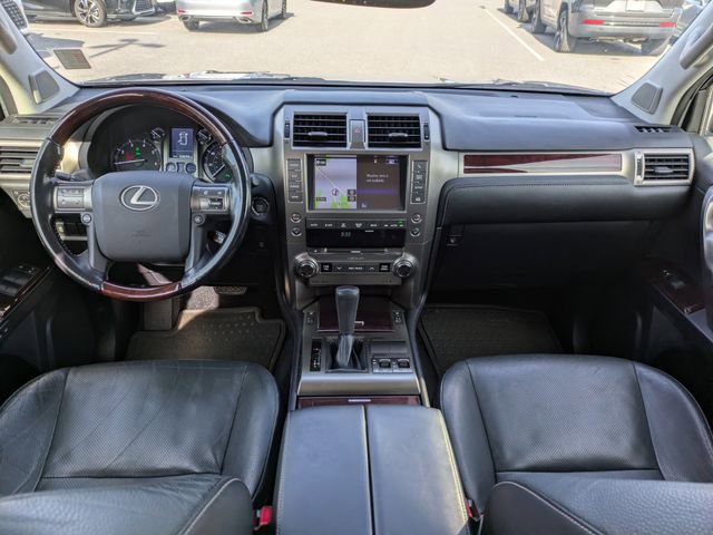 Used 2016 Lexus GX 460 w/ Premium Package AWD/4WD image 14