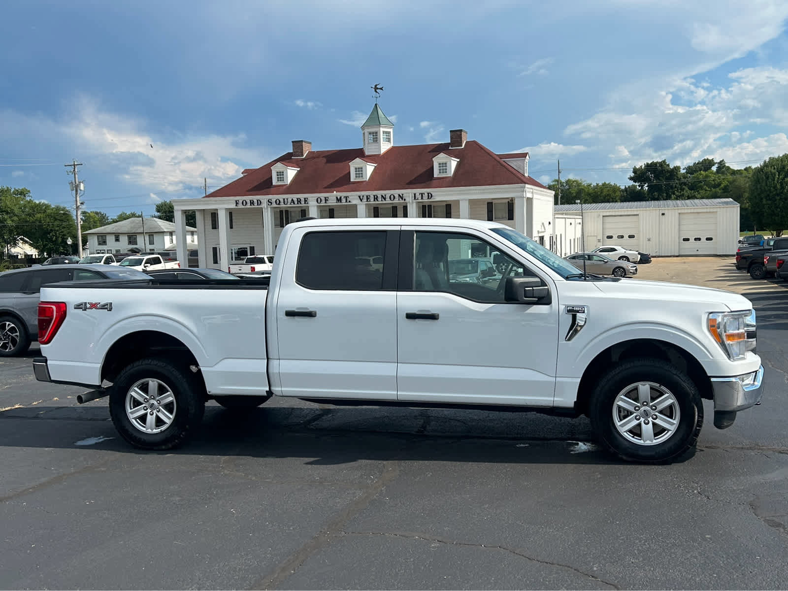 Used 2022 Ford F150 XLT AWD/4WD image 4