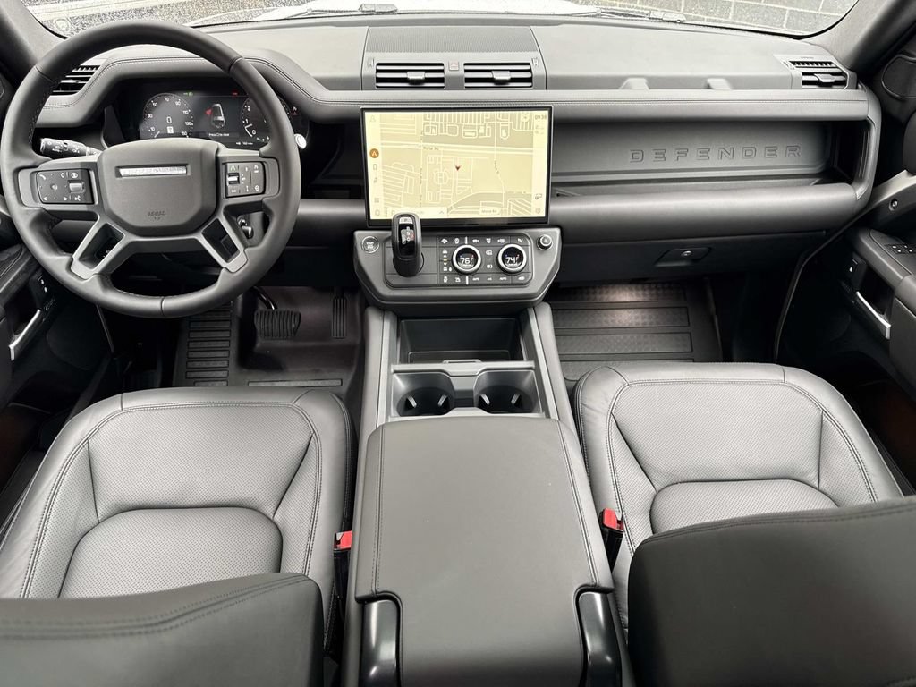 New 2026 Land Rover Defender 130 X-Dynamic SE AWD/4WD image 17
