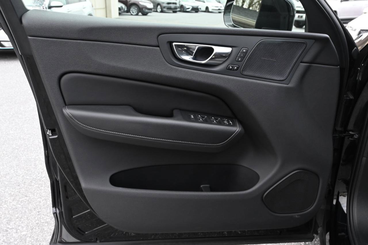 Used 2021 Volvo XC60 T8 Inscription Expression image 14